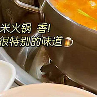 周末的餐桌：美食、温情与未来的交织