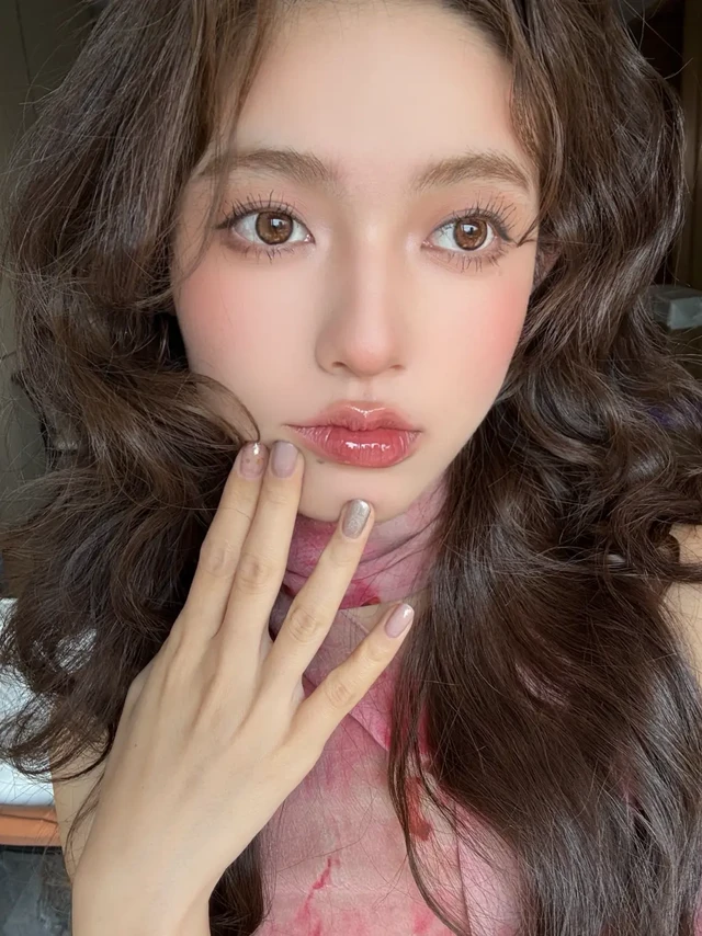 春日赐予我琥珀色眼睛