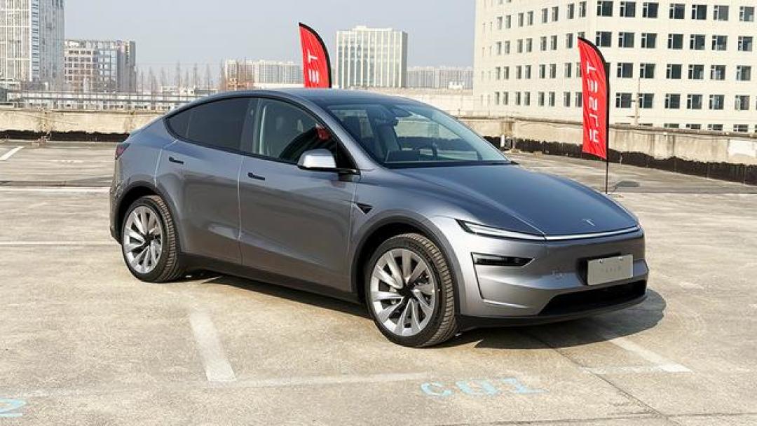 2025年特斯拉Model Y全面升级:外观、续航、内饰和智能驾驶解析