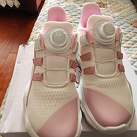 Kappa Kids卡帕新款魔术扣运动鞋，颜值与舒适并存！👟💕