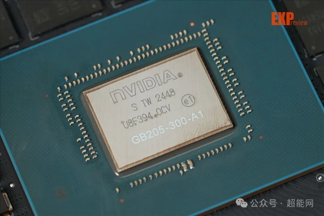 GeForce RTX 5070显卡天梯榜首发评测:起售价下探,胜在更全能
