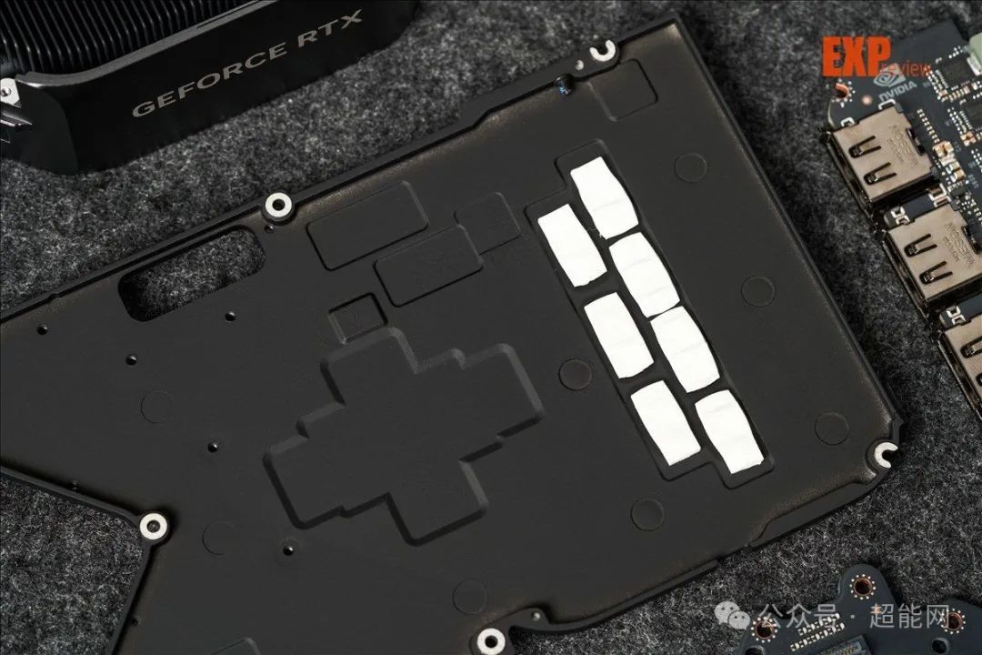 GeForce RTX 5070显卡天梯榜首发评测:起售价下探,胜在更全能