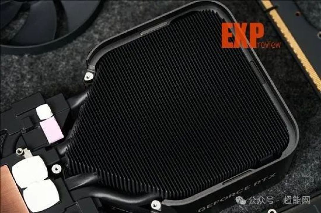 GeForce RTX 5070显卡天梯榜首发评测:起售价下探,胜在更全能