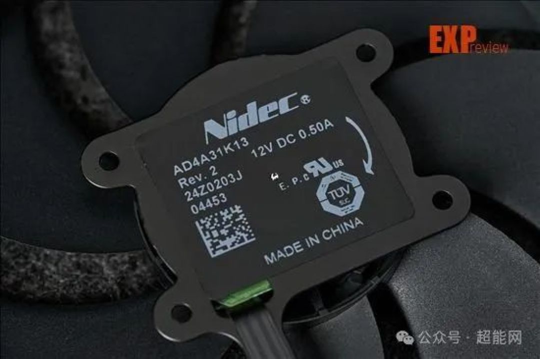 GeForce RTX 5070显卡天梯榜首发评测:起售价下探,胜在更全能