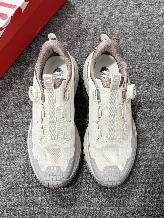 卡帕户外登山鞋：时尚运动兼具