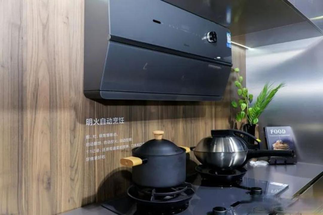 AI大模型+全嵌入设计！AWE2025厨电黑科技让厨房秒变社交场