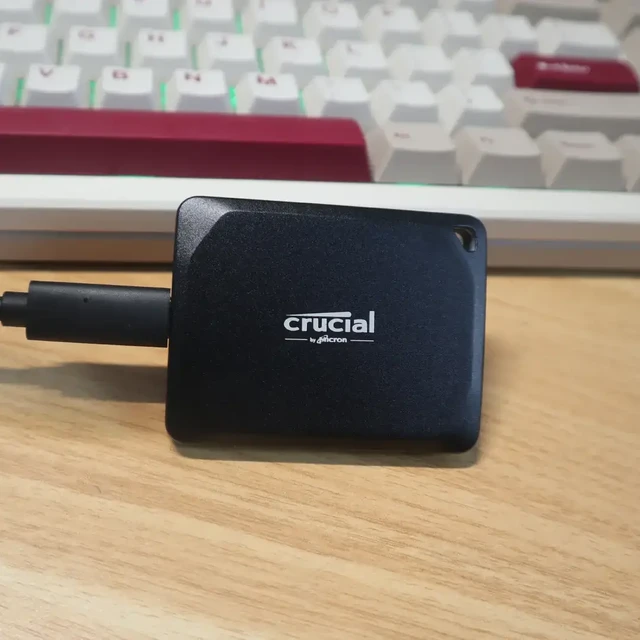 英睿达X10 PRO移动固态硬盘测评