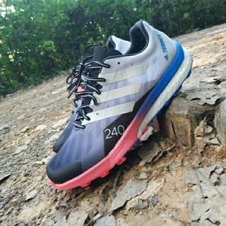 岳麓山越野，穿这双Adidas Terrex Speed Ultra跑鞋绝了！