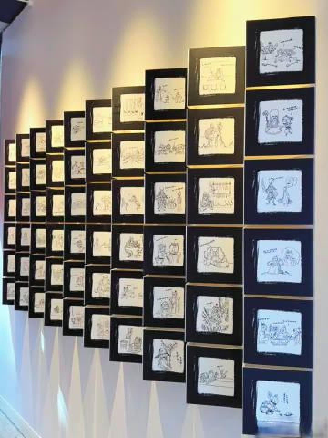 《哪吒2》导演手绘143张破亿海报首展!敖丙撸串、太乙真人"带货"引燃成都