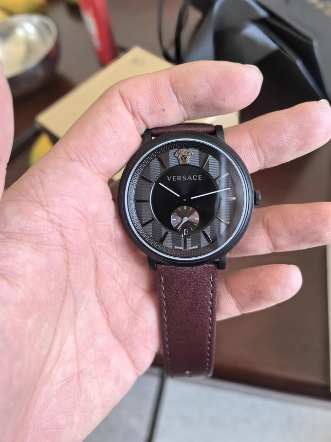 范思哲男款石英表