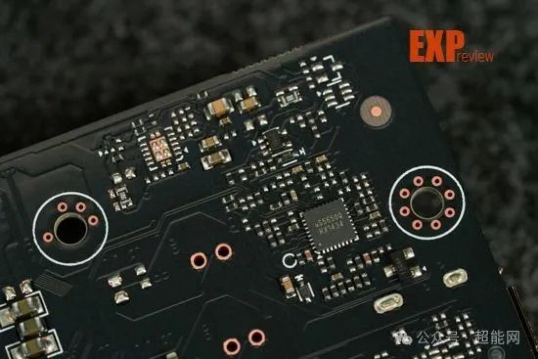 技嘉GeForce RTX 5070 GAMING OC 12G显卡评测:机甲战士抵达主流战场