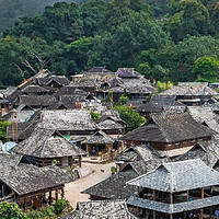 换个色调再游一次在景迈山雨林的翁基古寨