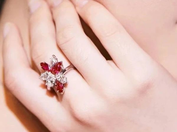 女生必看！10款大牌珠宝推荐，从入门到高定全攻略！