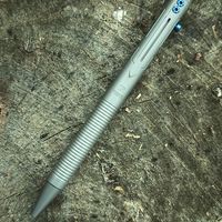 费戈领袖战术笔：文武双全的硬核“保镖”
