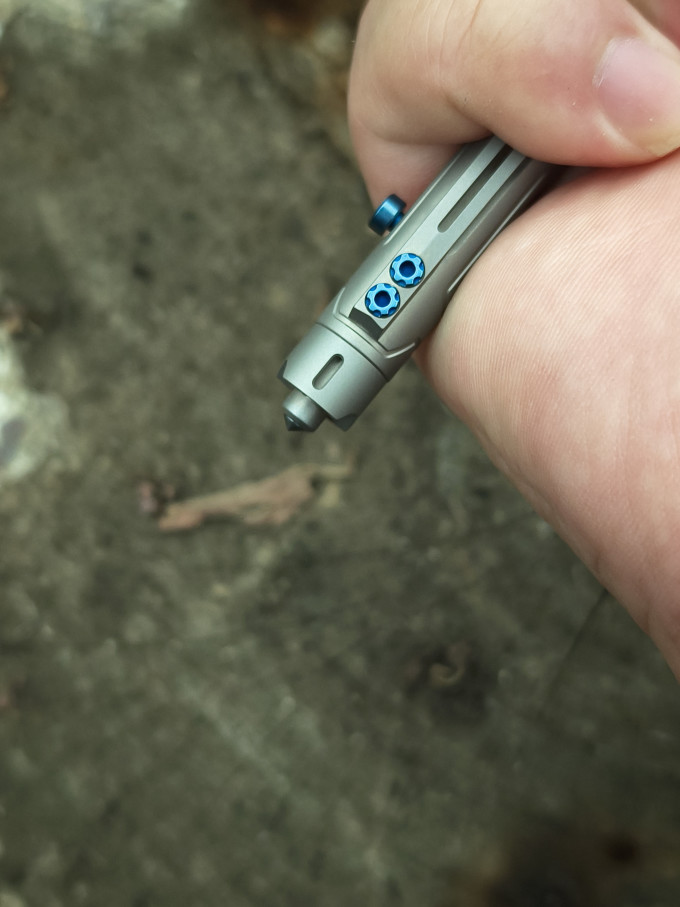 施密特战术笔