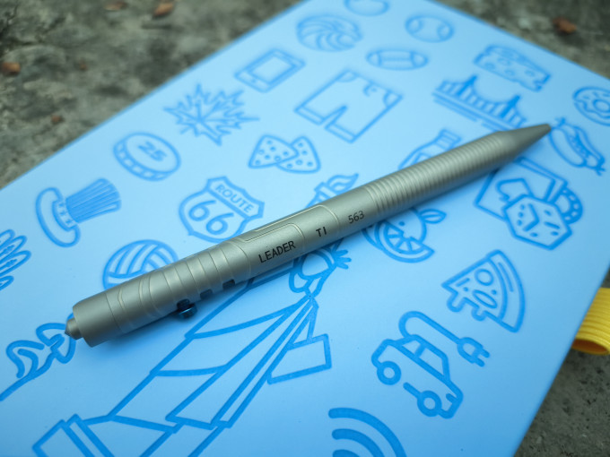 施密特战术笔