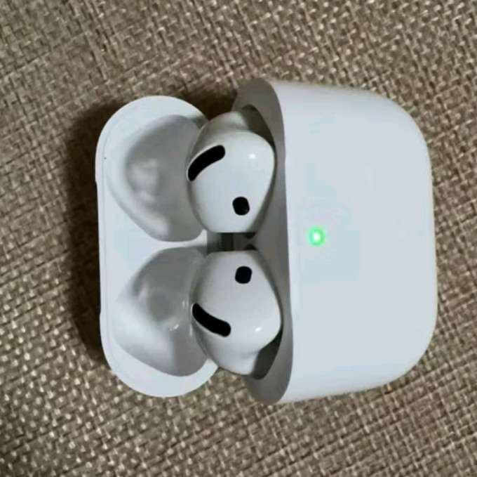 苹果蓝牙耳机