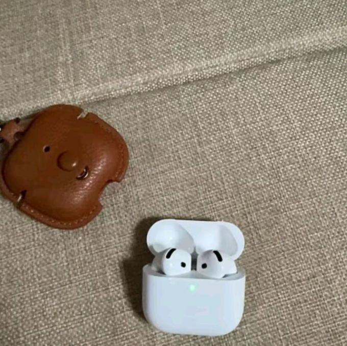 苹果蓝牙耳机