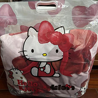 Hello Kitty温暖相伴，野兽派盖毯让你宅家也时尚