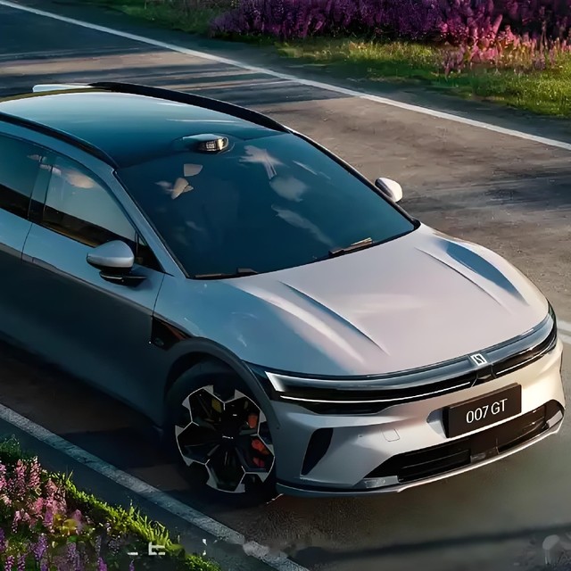 探索未来驾驶的极氪007 GT，你们怎么看？