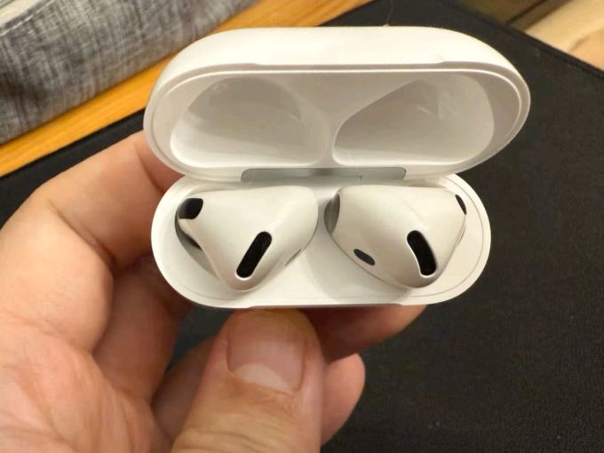 苹果蓝牙耳机