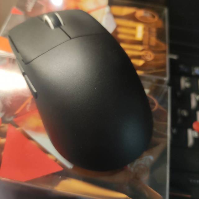 治手酸？55克办公鼠！蜻蜓R1 SE+