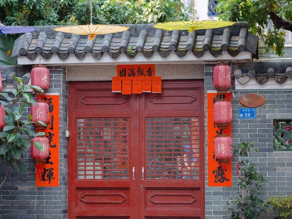 广东东莞寮步芽香街探访，打开新世界大门