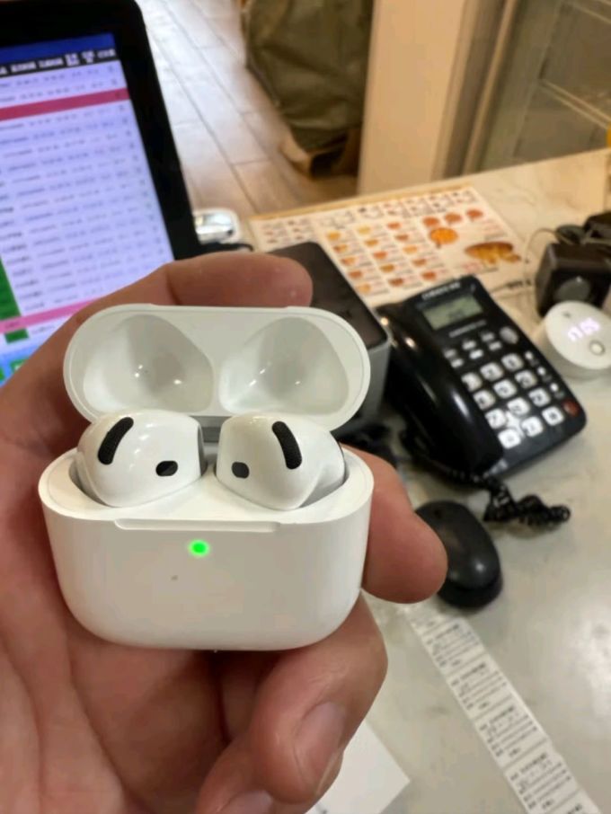 苹果蓝牙耳机