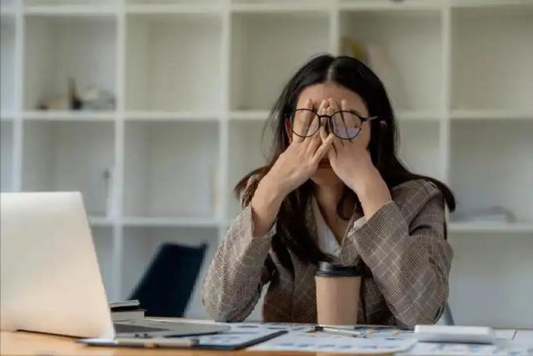 年轻胃癌暴增80%!女性更危险,熬夜竟是元凶?这些习惯快自查