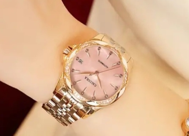 卡罗莱（CALUOLA）女表CA1206：时尚与精致的完美结合  