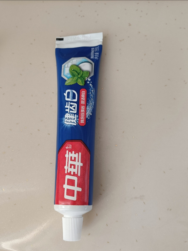 牙膏的神奇妙用，你知道吗？