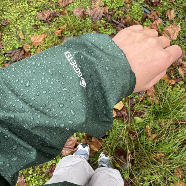 Montbell雨舞者冲锋衣评测与购买建议