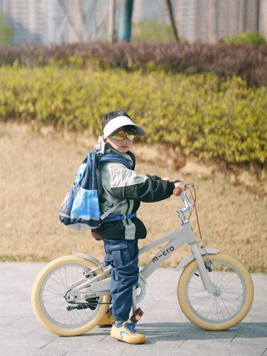 春天来啦亲子穿搭ootd劝你生蛾子系列