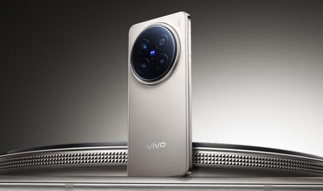 vivo X200 Pro Mini全面评测：小屏旗舰的天玑9400+5700mAh组合能打破行业魔咒吗？