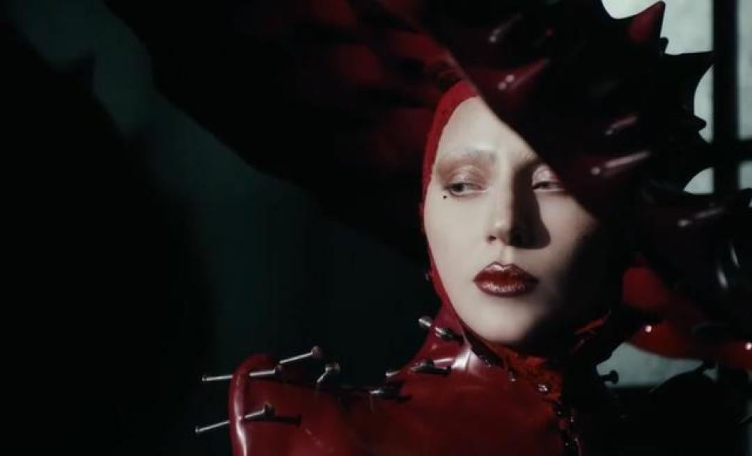 Lady Gaga暌违13年引爆狮城!四场连演预售5分钟售罄,全息经典造型回忆杀