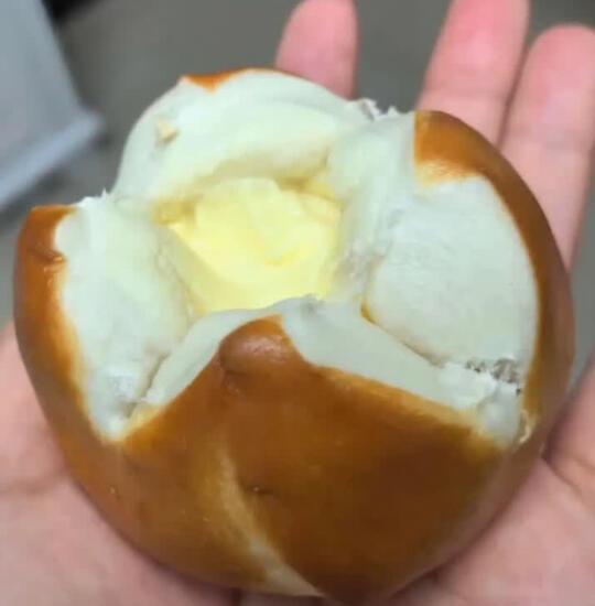 早餐不知如何选？鲜京采烘焙是绝佳之选！