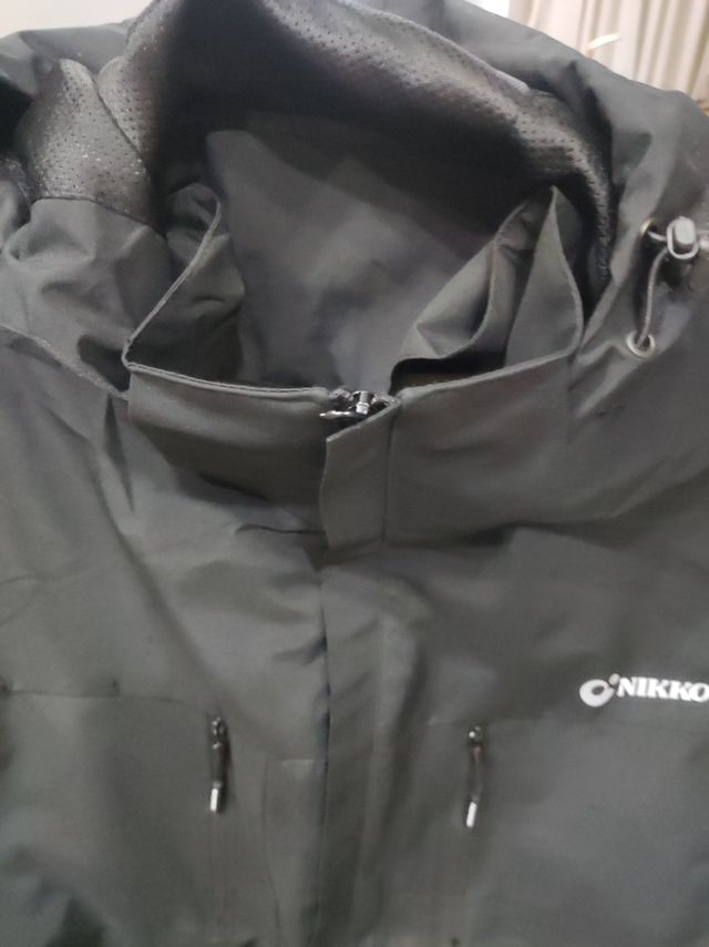 虽然价格便宜，但却是我最爱的那一件冲锋衣