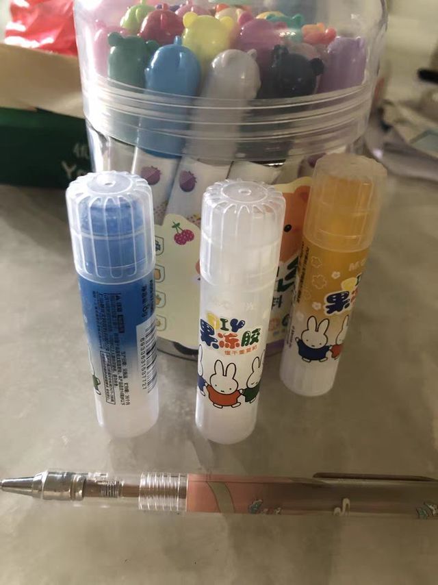 晨光果冻胶棒固体胶使用测评