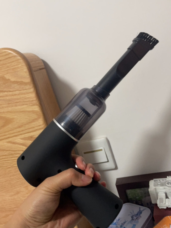 绿联车载吸尘器