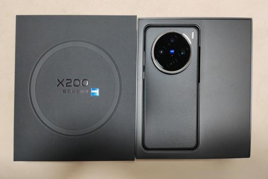 vivo X200直降近千元！天玑9400+蔡司影像能否称霸性价比战场？