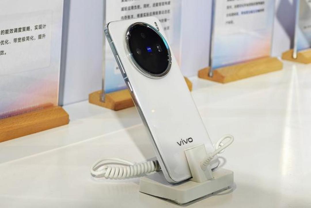 vivo X200直降近千元！天玑9400+蔡司影像能否称霸性价比战场？