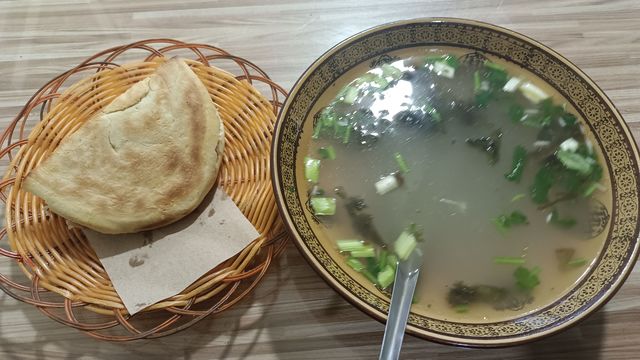 减脂晚餐，锅盔牙子和紫菜汤