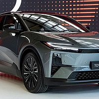 专为情侣打造？丰田推出全新纯电动汽车 C-HR+ 顶配续航 525km