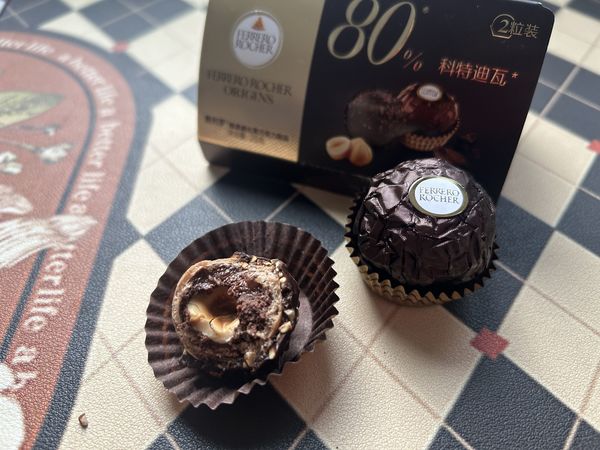 每个品牌的巧克力都要“黑”一下