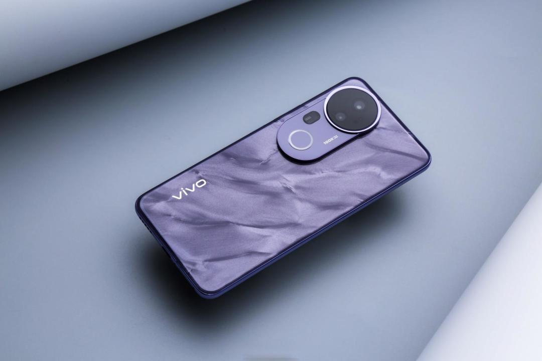 小屏旗舰不妥协?vivo X200 Pro Mini对比评测