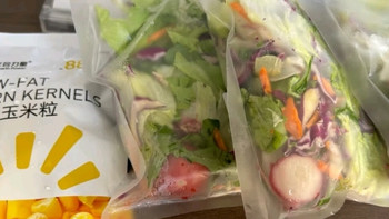 绿食者之享：解锁蔬菜沙拉的清新轻食魅力