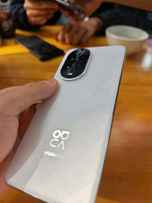 华为nova 13 Pro 星耀黑 512GB —— 智能影像，尽显真我风采