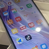 红米Note13，比较出色的千元内手机