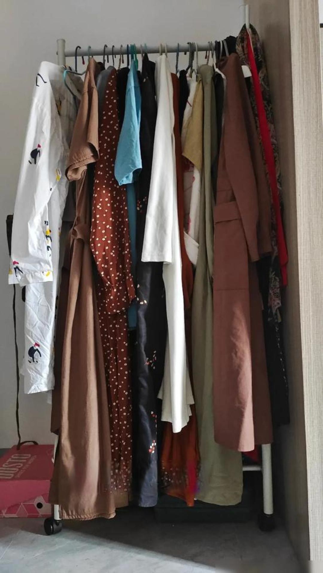 直播间抢购的衣服，为何总在衣柜吃灰？我的消费觉醒实录