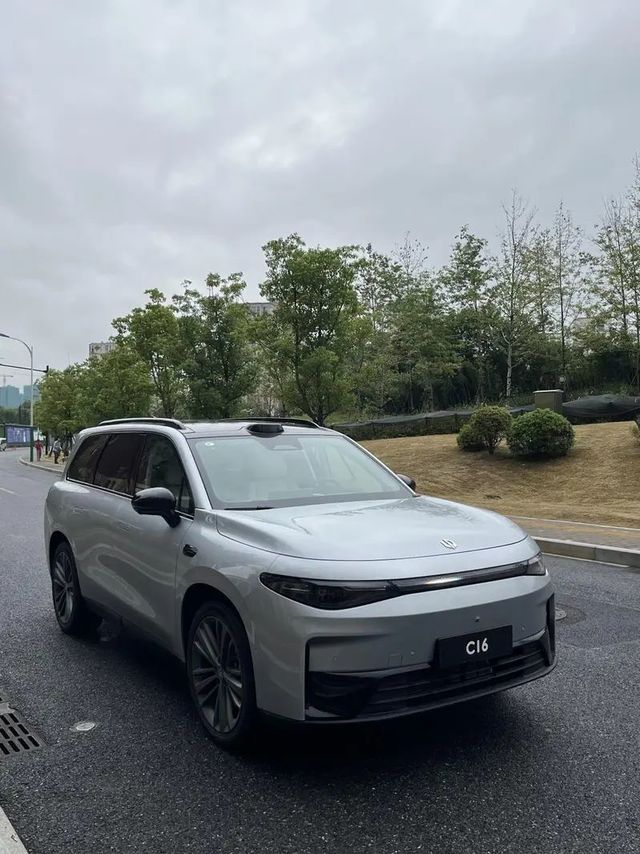 零跑C16：20万级全能旗舰如何重新定义家用SUV标杆？